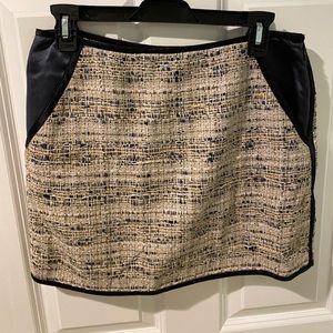 Theory Tweed Mini Skirt w Silk Pockets- Worn Once